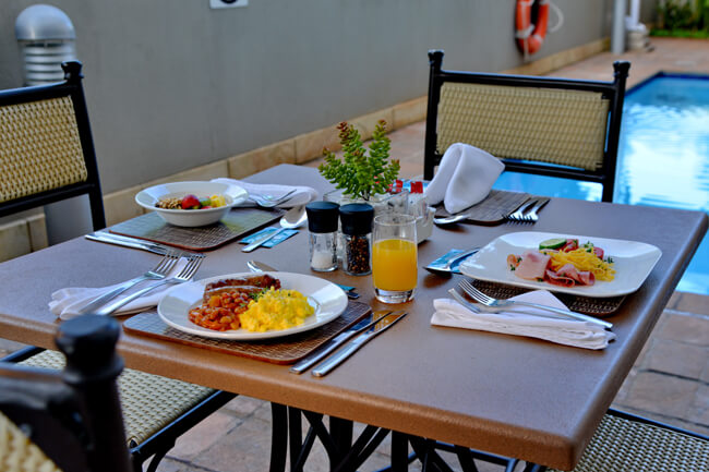 Road Lodge Umhlanga Breakfast outdoors pool Gallery Images